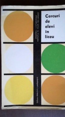 Cercuri de elevi in liceu foto