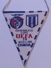 Fanion meci fotbal UNIVERSITATEA CRAIOVA - BENFICA LISABONA (20.04.1983) foto