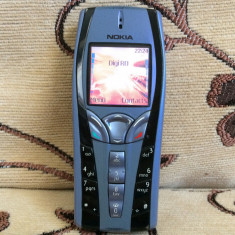 TELEFON DE COLECTIE NOKIA 7250I DIN ANUL 2000.CITITI VA ROG CU ATENTIE ANUNTUL!