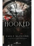 Hooked. Un roman din seria Never After/Emily McIntire, Corint