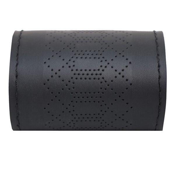 Husa volan din piele ecologica cu ac si ata pentru cusut DeluxeBoss, model perforat, negru, 38 cm Automobile ProTravel