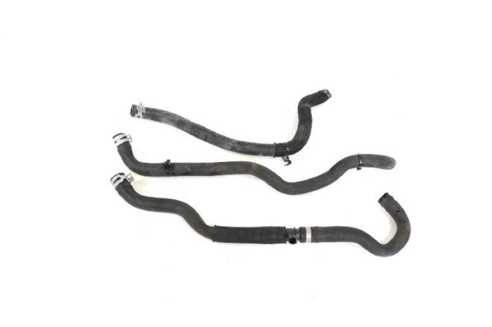 Furtun de lichid de răcire TESLA MODEL S 2015 OEM: 1065816-00-C 10821679