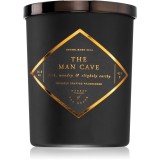 Makers of Wax Goods The Man Cave lum&acirc;nare parfumată 421 g