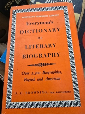 Everymans dictionary of literary biography foto