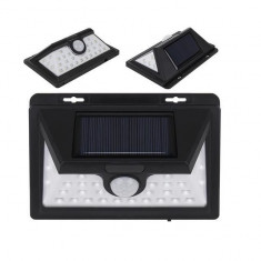 Lampa solara 10W, 32 LED-uri si senzor miscare