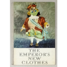 THE EMPEROR &#039;S NEW CLOTHES by HANS CHRISTIAN ANDERSEN , colour photos by HANNELORE WEGENER and ADOLF SCHMIDT , ANII &#039;70