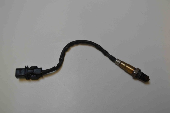 Sonda lambda BMW 3 F30, F80 2014 OEM: 7791600 2389100