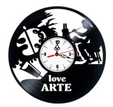 Ceas de Perete Decorativ &ldquo;Artist at Work&rdquo;, din Disc Vinil Reciclat, Design Pictură și Creativitate, Negru, Mecanism Silențios (Sweep), 30 cm