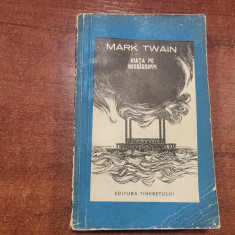 Viata pe Mississippi de Mark Twain