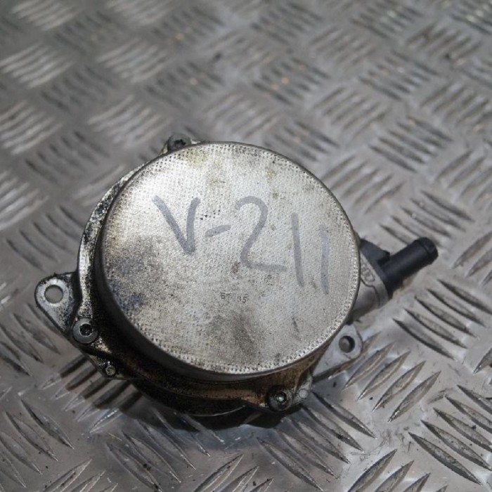Pompa de vacuum AUDI A6 4F2, C6 2006 OEM: 057145100T | 2062563