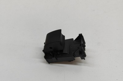 Buton geam ușă dreapta spate TOYOTA YARIS CROSS MXP_ 2023 OEM: 84810-02260 | 32003087 foto