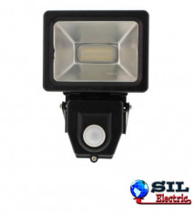 Proiector cu senzor SMD 10W, 650LM, IP44, 4000K Well foto