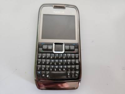 Telefon Nokia E71 chinezesc folosit cu garantie foto