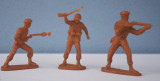 Lot de 3 figurine romanesti, soldati ww2 + una cu defect RSR - Busteni