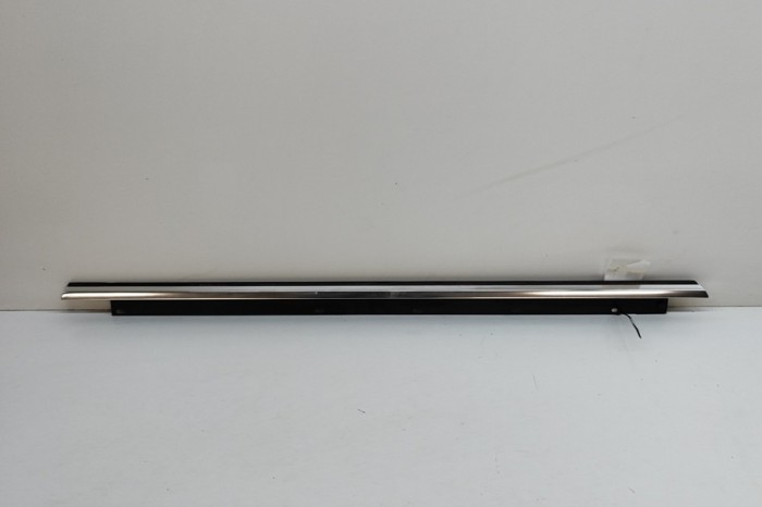 Chedar geam ușă st&acirc;nga spate AUDI A8 D3 4E2, 4E8 2006 OEM: 4E0853763 30255537