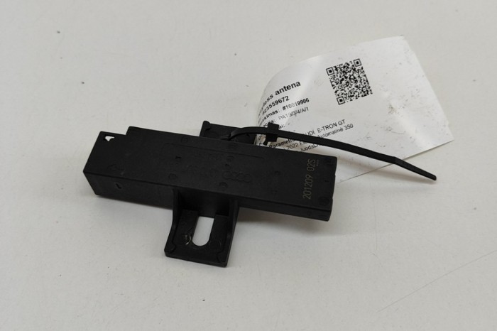 Antena Keyless Entry AUDI E-TRON GT 2022 OEM: 4M0907247 23559672