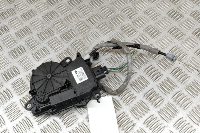 Motor soft close haion LAND ROVER RANGE ROVER IV L405 2020 OEM: CPLA-404C10-BE | 29177083
