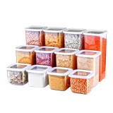 Cumpara ieftin Set 12 Cutii alimente (4X550 ml, 4X1200 ml, 4X1750 ml), Alb Transparent, 1 capac de rezerva si 24 etichete adezive