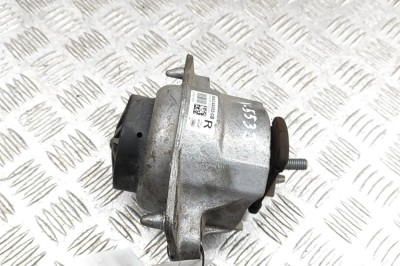 Suport motor dreapta LAND ROVER RANGE ROVER VELAR L560 2023 OEM: M8A2-6A002-CB | 31618856 foto