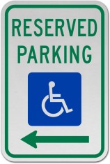 Accessible Reserved Parking Sign Left Arrow foto