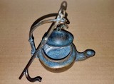 F174-OPAIT-Aromar-Tamaietor vechi in bronz masiv anii 1800 stare buna.