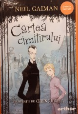 Cartea cimitirului foto
