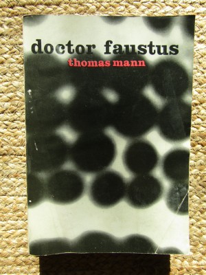 DOCTOR FAUSTUS-THOMAS MANN foto