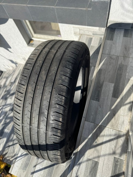 Anvelope vara Continental 235/50 R 19 V folosite 2 sezoane