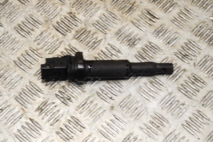 Bobina de inducție de &icirc;naltă tensiune BMW 7 F01, F02 2011 OEM: 0221504470,7594937 14564360