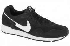 Pantofi pentru adida?i Nike Venture Runner Suede CQ4557-001 negru foto