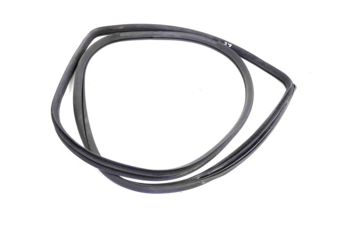 Garnitura ușă st&acirc;nga spate SSANGYONG TIVOLI 2015