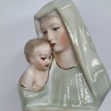 Fecioara Maria cu Pruncul - bibelou portelan romanesc vechi, vintage