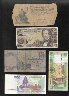 Set 5 bancnote de prin lume adunate (cele din imagini) #290 foto