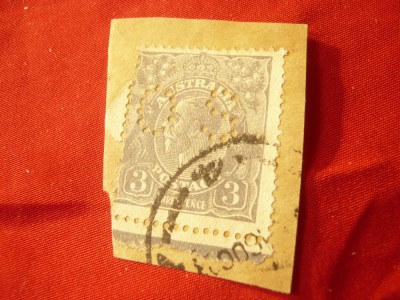 Timbru Australia 1923 George V , perforat , stampilat , pe fragment foto