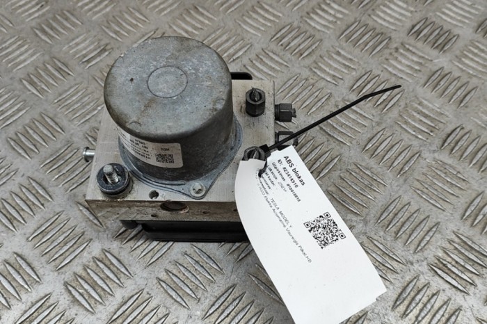 Pompa ABS TESLA MODEL Y 2023 OEM: 1044745-00-B,0265956665 23414910