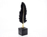 Statueta &quot;Black Tree&quot; din rasina