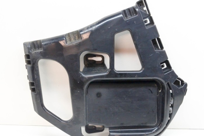 Suport bara de protecție st&acirc;nga spate BMW 2 Coupe F22, F87 2014 OEM: 7285533 13912098