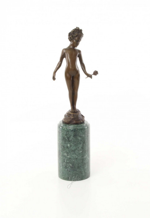 Fetita cu trandafir- statueta din bronz pe soclu din marmura verde BE-51