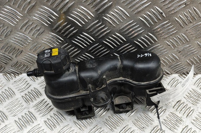 Vas de expansiune BMW 2 Active Tourer F45 2019 OEM: 7645508 27270238