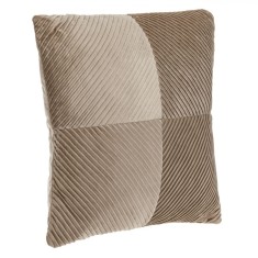 Pernă Decorativă, Velvet, Model Dungi Reliefate, Culoare Taupe, Dimensiuni 45x45 cm