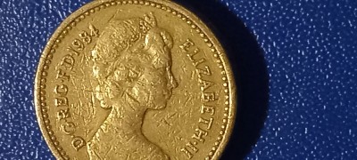 Moneda United Kingdom One pound 1984 Regina Elizabeth 2 foto
