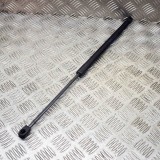 Amortizor capota st&acirc;nga față VW TOUAREG 7LA, 7L6, 7L7 2004 OEM: 7L6823359B 14271002