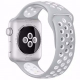 Cumpara ieftin Curea iUni compatibila cu Apple Watch 1/2/3/4/5/6/7, 44mm, Silicon Sport, Argintiu/Alb