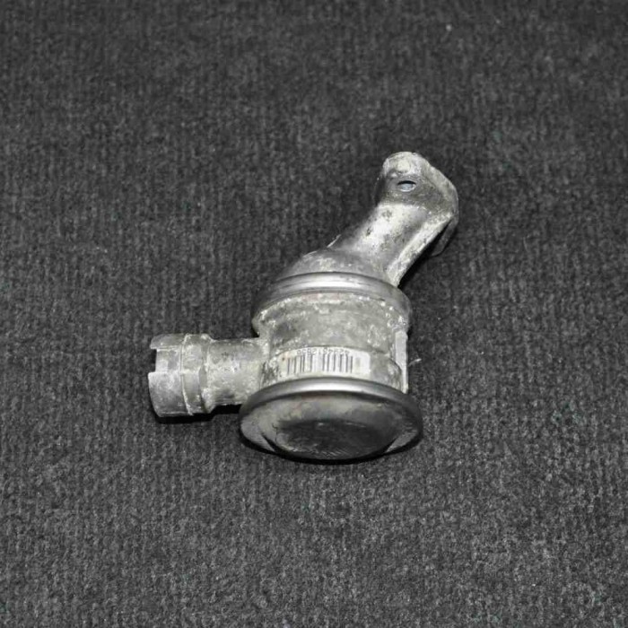 Supapa EGR BMW 7 E65, E66, E67 2003 OEM: 72823801