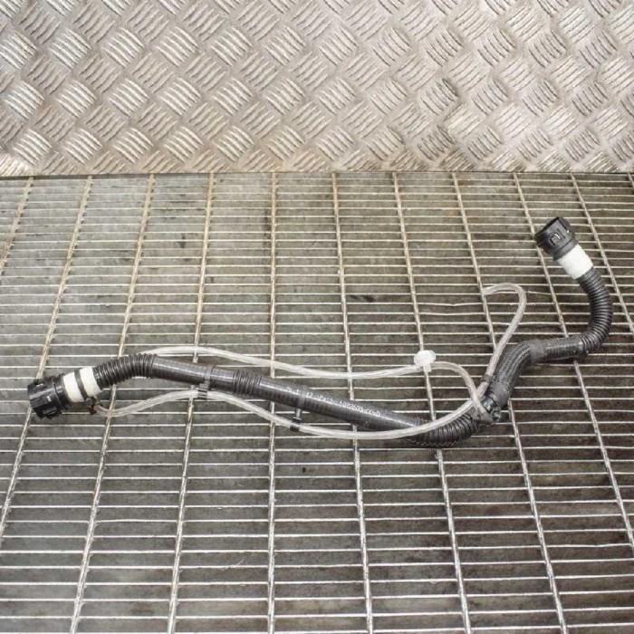 Furtun radiator răcire dreapta TESLA MODEL 3 2018 OEM: 1077603-00-D 10826022
