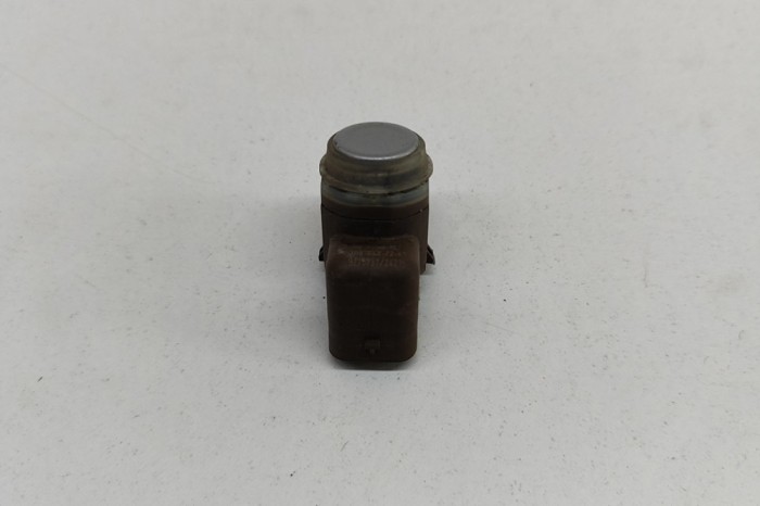 Senzor de parcare spate BMW 5 Touring F11 2016 OEM: 9270497 26264914