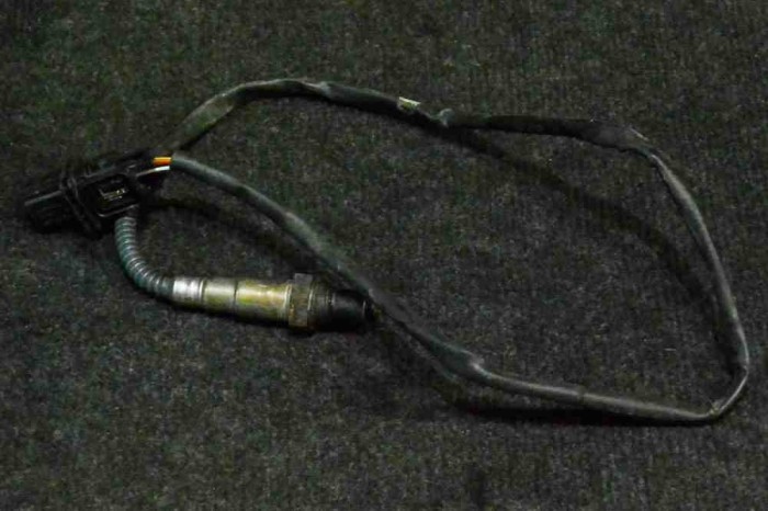 Sonda lambda AUDI A8 D3 4E2, 4E8 2005 OEM: 057906262 1876890