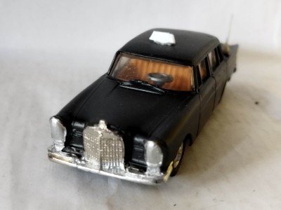 bnk jc Gama Mini-mod Mercedes 220S foto