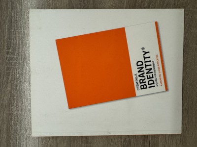 Creating a Brand Identity - a guide for designers foto
