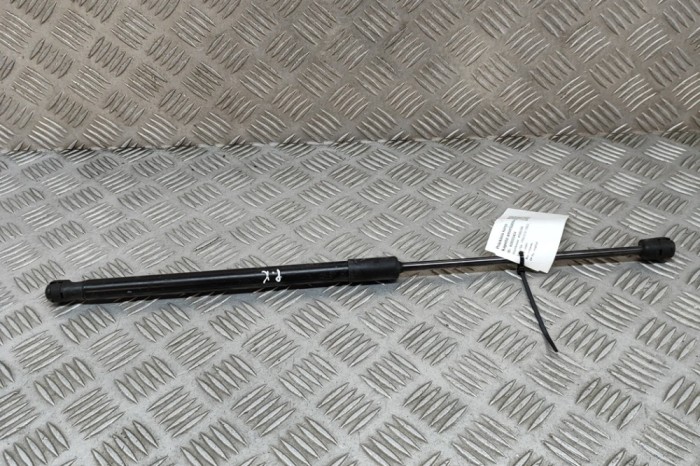 Amortizor capota st&acirc;nga față VW ARTEON 3H7 2023 OEM: 3G8823359B 28202424